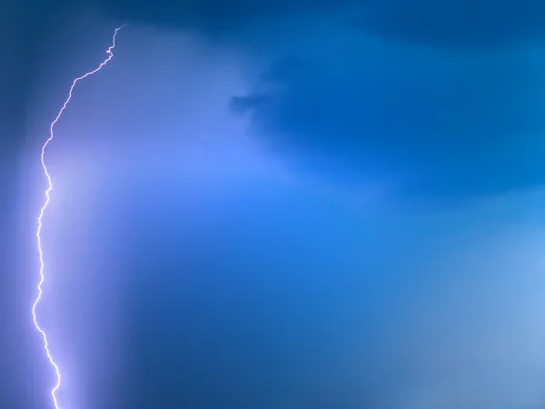 Blitz am Himmel — Stockfoto