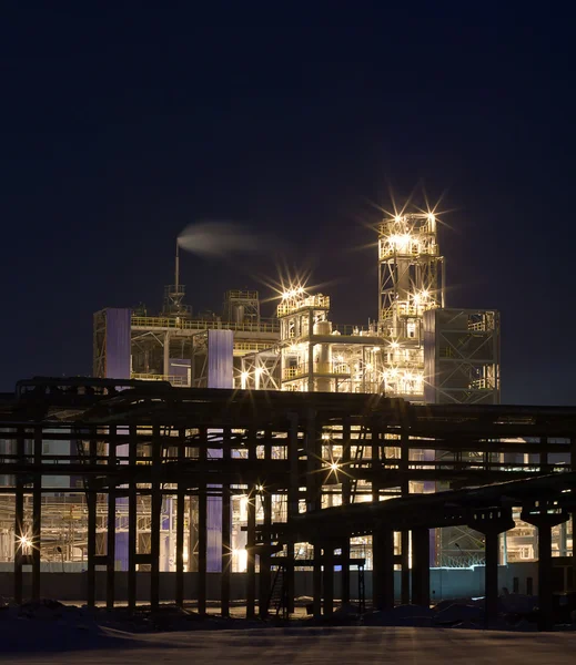 Rafinerii w nocy — Zdjęcie stockowe
