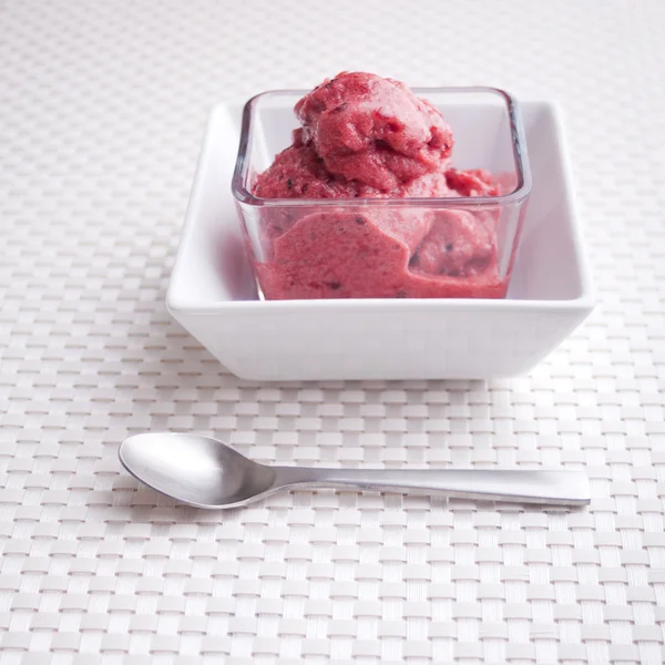 Strawberry & Blackberry sorbet — Stock Photo, Image