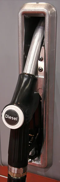 Einfarbige Griffe für Diesel, Benzinpumpen unterwegs — Stockfoto