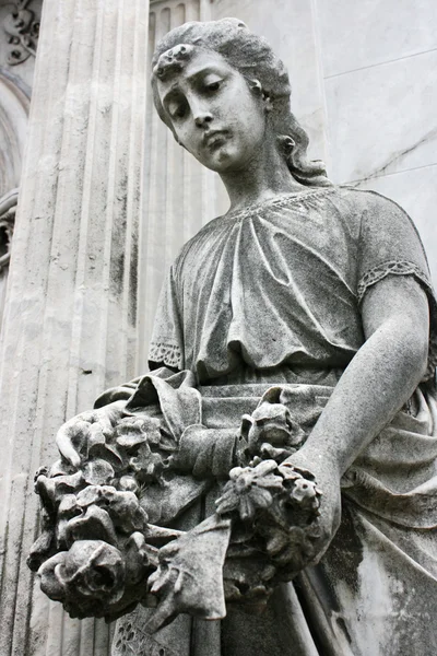 Estátua no Cemitério — Fotografia de Stock