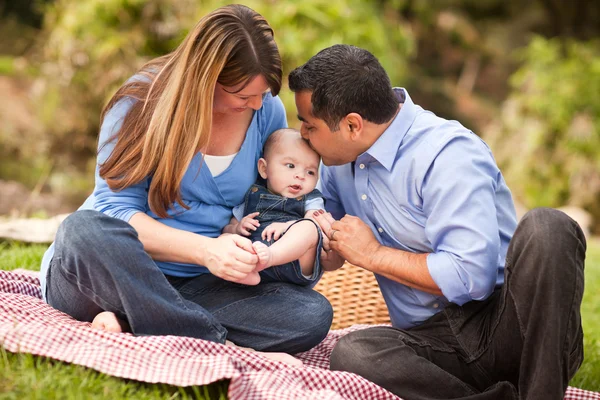 Happy Mixed Race Family Playing In The Park — Stock Photo, Image