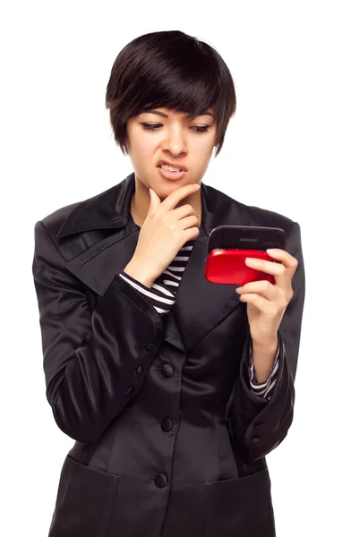 Frustrado joven mixta raza mujer mirando a teléfono celular —  Fotos de Stock