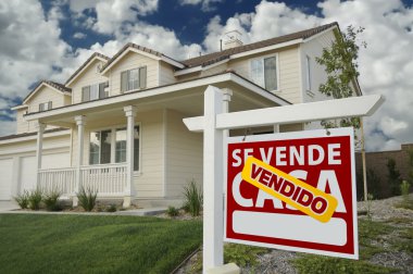 Vendido Se Vende Casa Spanish Real Estate Sign and House clipart
