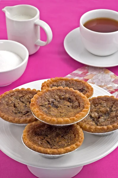 Butter tarts and tea — Stock Photo, Image