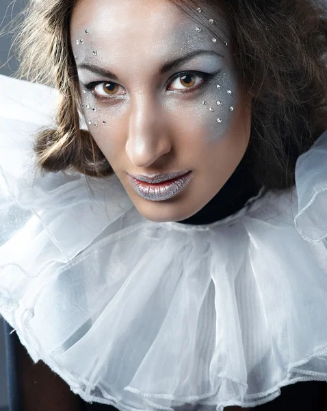 Glamour makyaj ile güzel bir genç kadın portresi — Stok fotoğraf