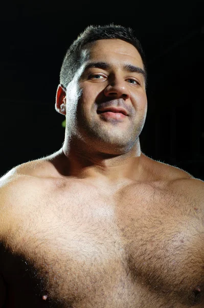 Retrato de homem musculoso grande — Fotografia de Stock