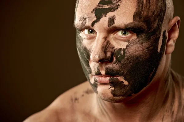 Retrato emocional do lutador. Pintura de guerra — Fotografia de Stock