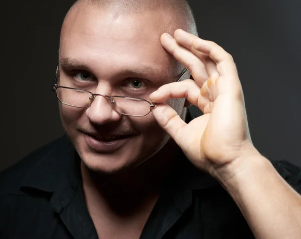 Portret van man in brillen — Stockfoto