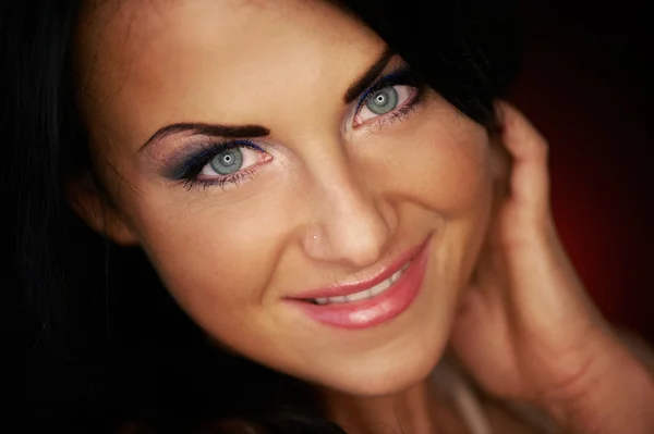 Closeup portrait of beautiful young woman — Stock Photo, Image