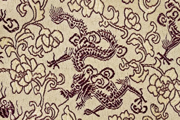 Textura de tecido de dragões chineses e flores — Fotografia de Stock