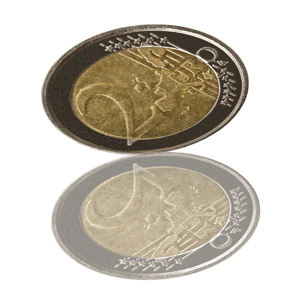 Монета евро и отражение — стоковое фото