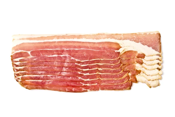 Bacon Fresco Fatiado Isolado Sobre Fundo Branco — Fotografia de Stock