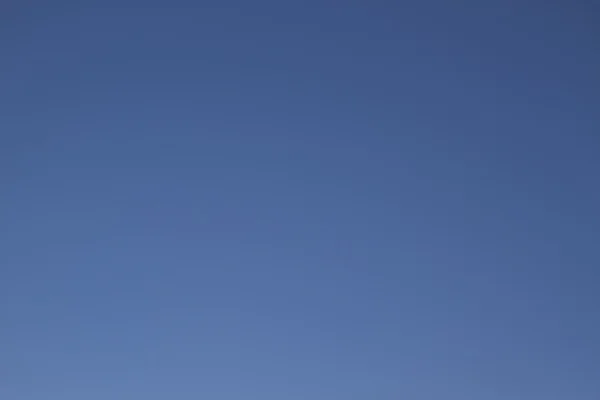 Temiz Mavi Gökyüzü Arka Plan — Stok fotoğraf