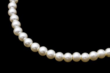 White Pearl Necklace clipart