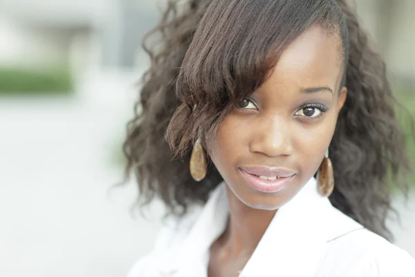 Headshot African American Kobieta — Zdjęcie stockowe