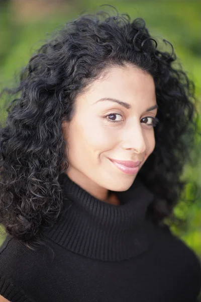 Headshot of an attractive woman — Stock Photo, Image