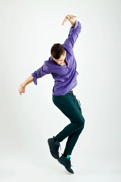 Stijlvolle Jonge Mode Danser Poseren Voor Camera — Stockfoto
