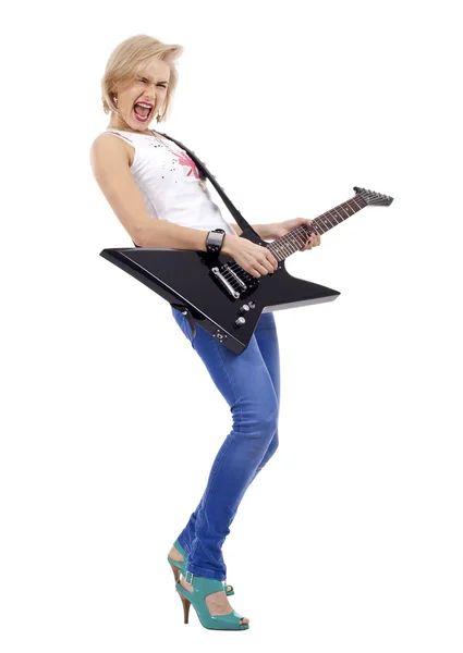 Kreischende Rockfrau Mit Gitarre Auf Weißem Hintergrund — Stockfoto