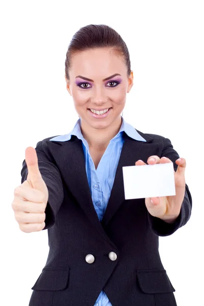 Feminino segurando cartão comercial em branco — Fotografia de Stock