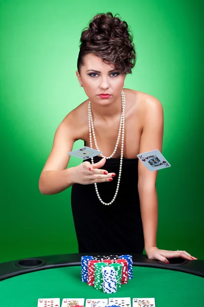 Kobieta wygranej w pokera — Zdjęcie stockowe