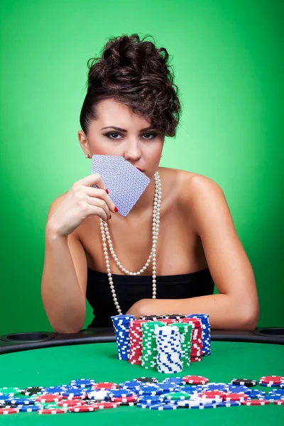 Woman at poker table — Stock Photo, Image
