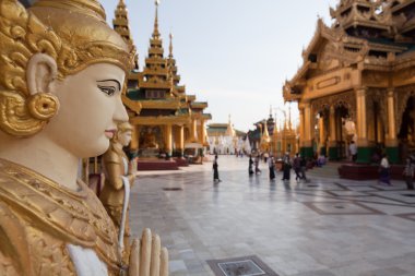 Schwedagon pagoda clipart
