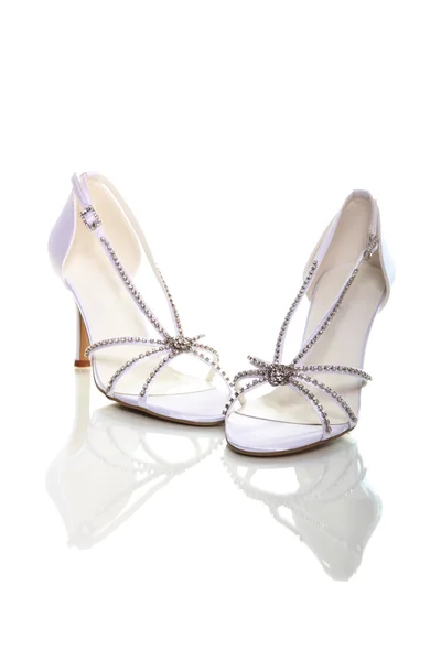 Элегантные свадебные туфли — стоковое фото