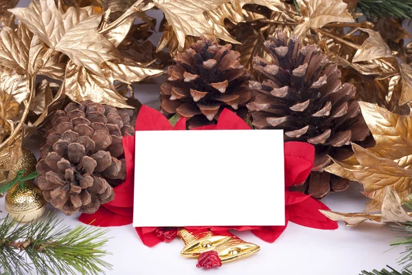 Juldekorationer med tomma kort — Stockfoto