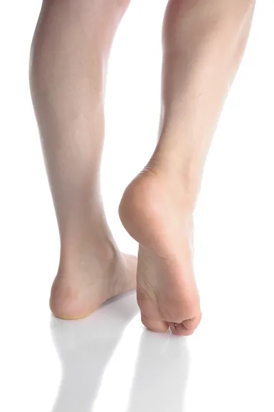 Πόδια Της Γυναίκας Πάνω Από Λευκό Φόντο — Φωτογραφία Αρχείου