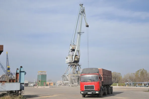 Big crane in the city river port — Stock Photo, Image