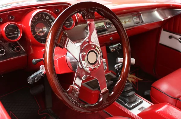 Vintage esportes carro interior Fotografias De Stock Royalty-Free