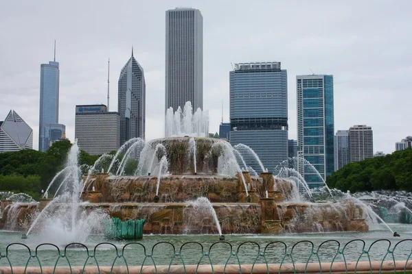 Chicago city park and cityscape — Stock Photo, Image