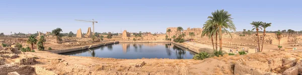 Panoramic view on sacred lake in Karnak — Stock Photo, Image