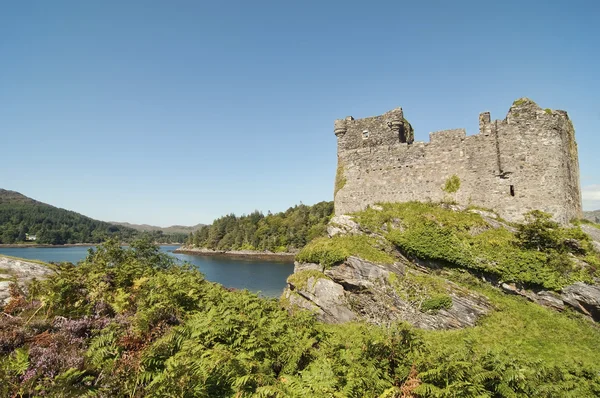 Tioram kasteel in Schotland — Stockfoto