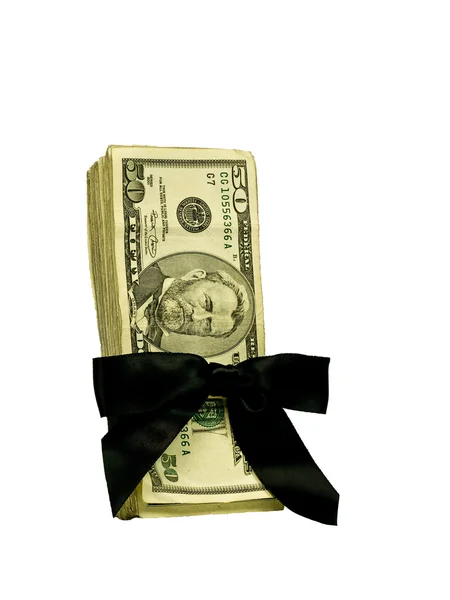 Банкнота номиналом $50 в черной ленте — стоковое фото