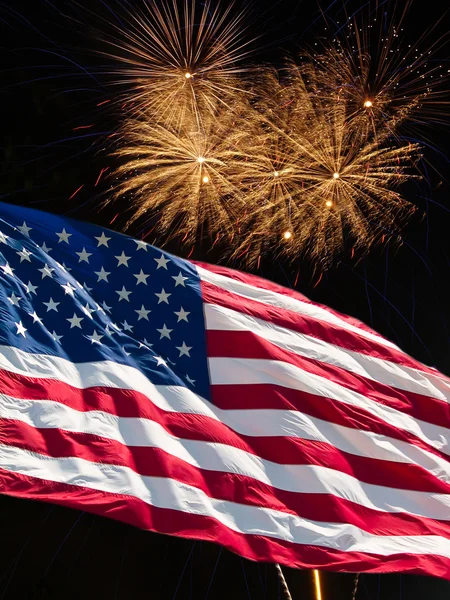 Αμερικανική Σημαία Και Λευκά Πυροτεχνήματα Από Την Ημέρα Της Ανεξαρτησίας — Φωτογραφία Αρχείου