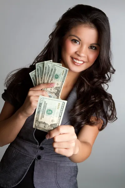 Усміхнена Азіатська Жінка Тримає Гроші — стокове фото