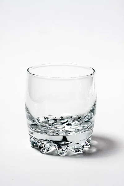 Ett tomt glas isolerade på en vit — Stockfoto