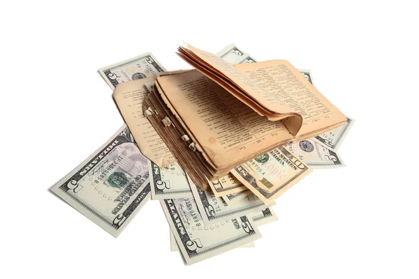 Buch und Geld isoliert auf weiß — Stockfoto