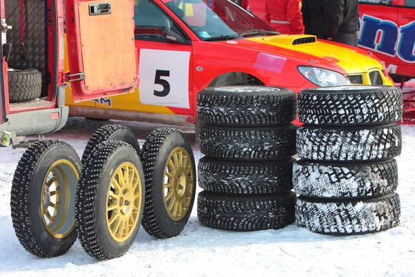 Used, dirty tires for snow racing — Stock Photo, Image