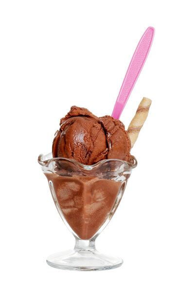 Изолированное шоколадное мороженое
