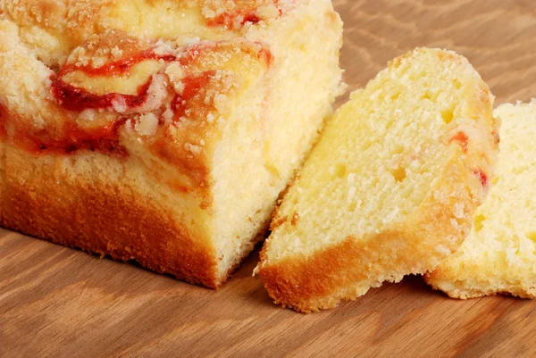 Sliced raspberry pound cake — Stock Photo, Image
