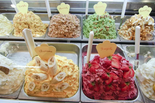 Italian icecream bar. — Stock Photo, Image