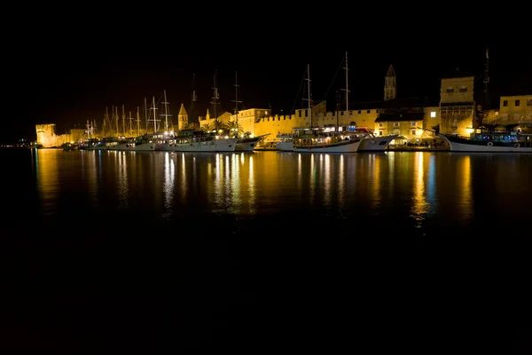 Nacht in Trogir — Stockfoto