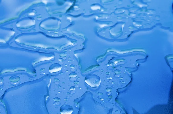 ガラス表面に水滴の抽象的なイメージ — ストック写真