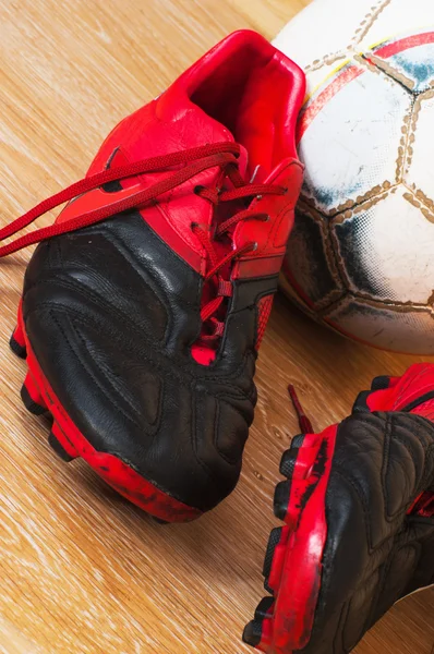 Old football boots — Stock Photo, Image