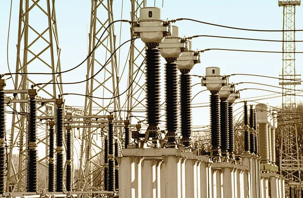 Stromversorgung Einem Netz Auf Umspannwerk — Stockfoto