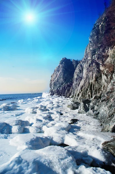 Zimowa scena nad morzem — Zdjęcie stockowe