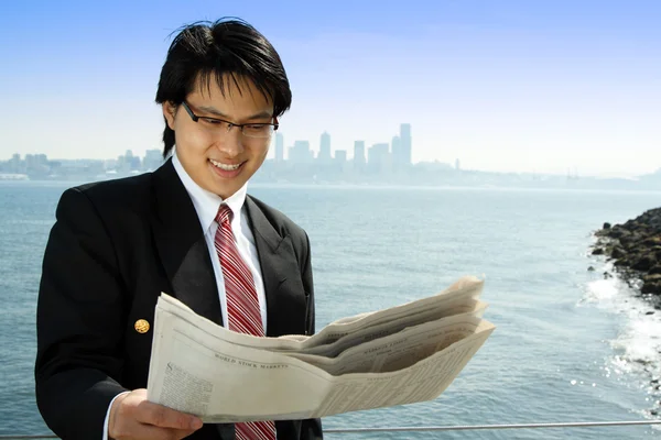 Reading businessman — Stock Photo, Image